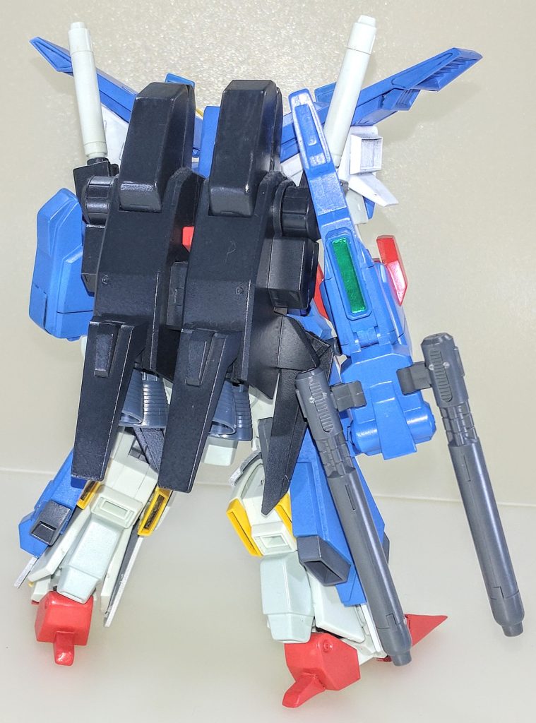 強化型だけでも大変でしたが、フルアーマーともなると作業量が増大しました。