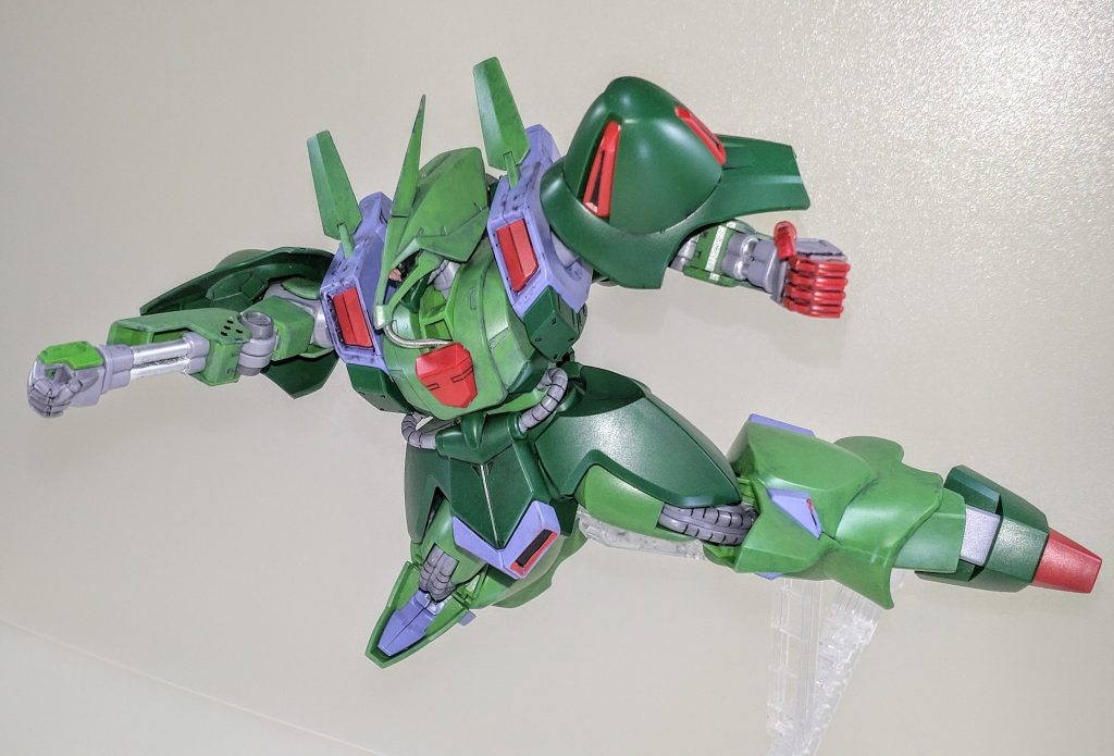 アームパンチもボトムズにしかないギミックだと思っていたのでこれをMSに取り入れたのは凄いなぁと思いました。