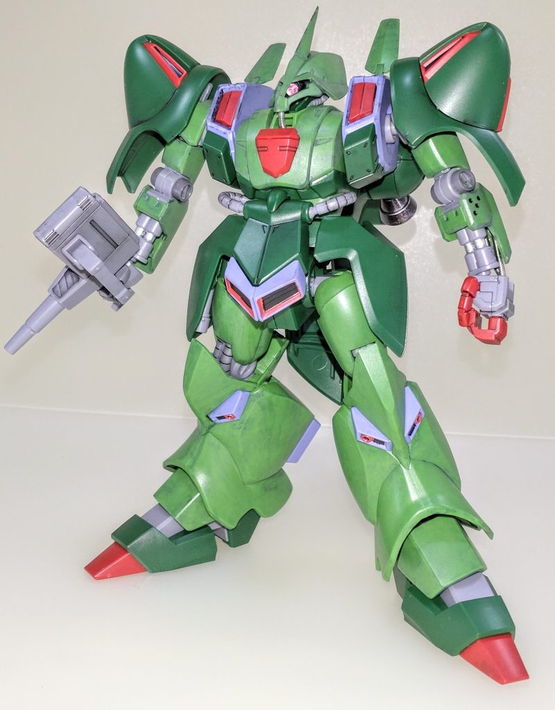 フル装備A。昔は鈍器の様にしか見えなかったエネルギーガンがこうして見ると確かに銃に見えるようになりました。