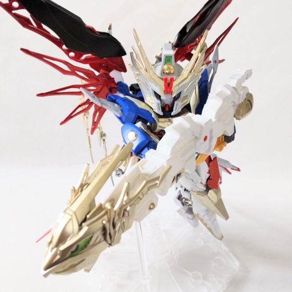 張飛デスティニーガンダム