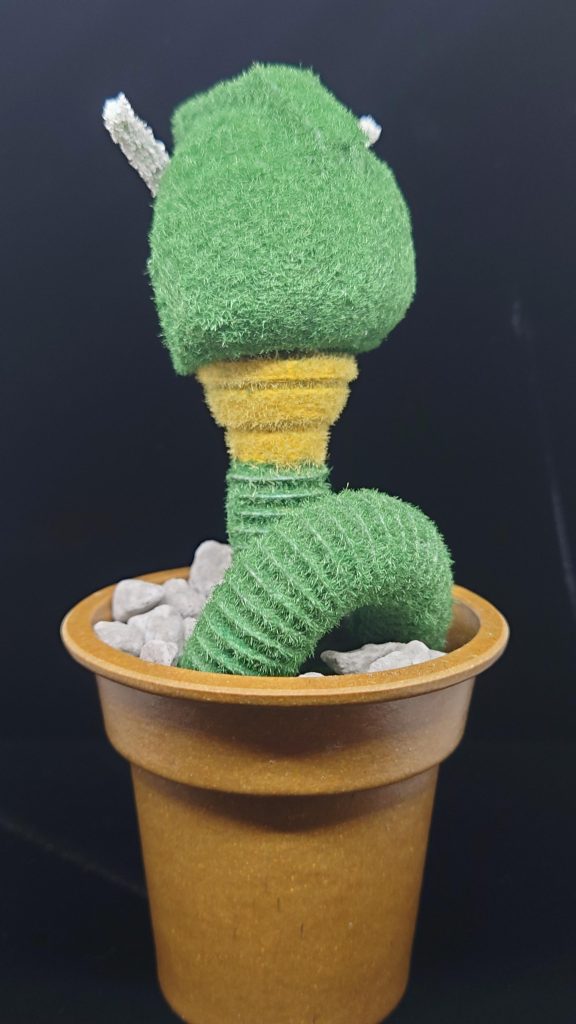 本当は襟周り？の色は違うけど、まぁデフォ(