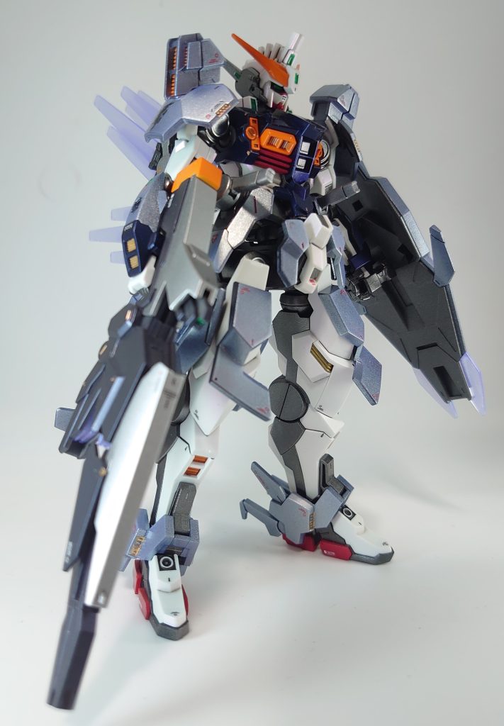 良かった点。外装を取り付ける穴は3mm軸なので30mmや境界戦機の武装やらが取り付け可能だと思いますサーベルラックは色々流用出来そうで複数欲しいくらいです