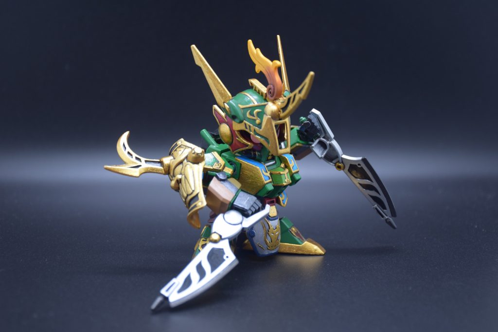 磁石を目として使うのは初めてですが、効果は良好です!前回と同じように使用した塗料は全Mr.カラーてす，サーフェイサー不要，テープ不要，ペンには 1 本のだけを使用します，直接着色!