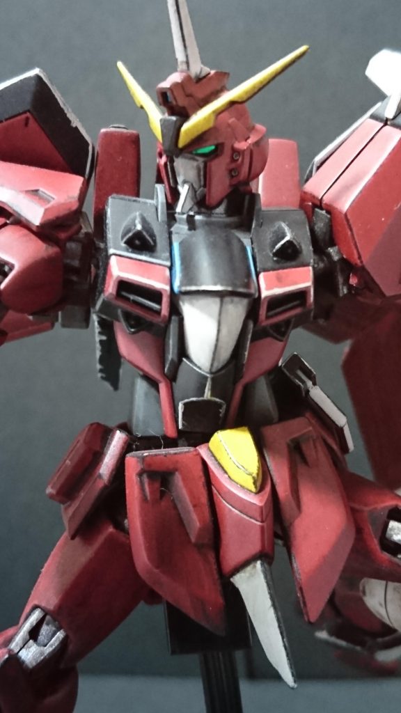 ブルー部分は説明書通りに調色し筆塗装しました。