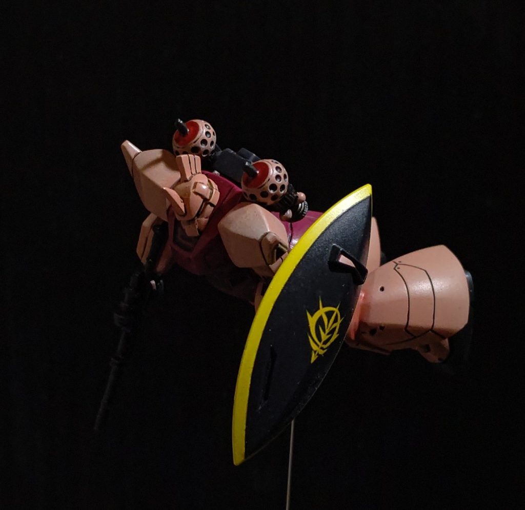 ガンダムにビット付くのならゲルググにも付いてもおかしくないはずという設定でエルメスのビット装備型になります