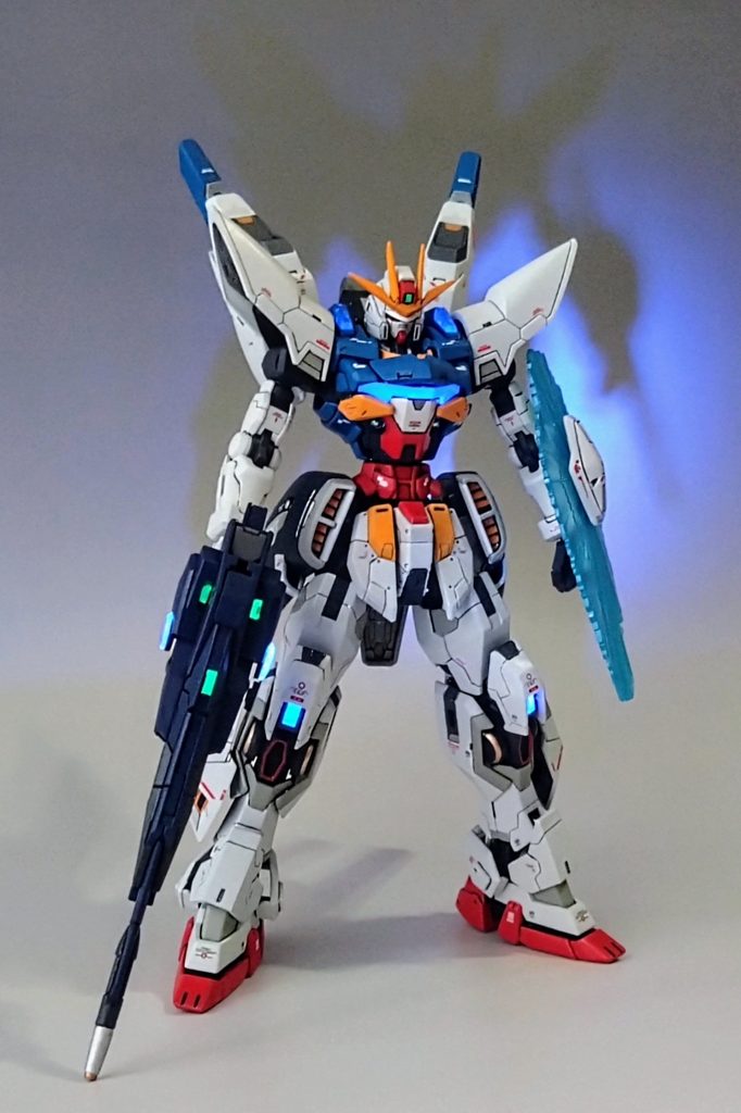 今回初めて蛍光塗料+ブラックライトを試してみました。