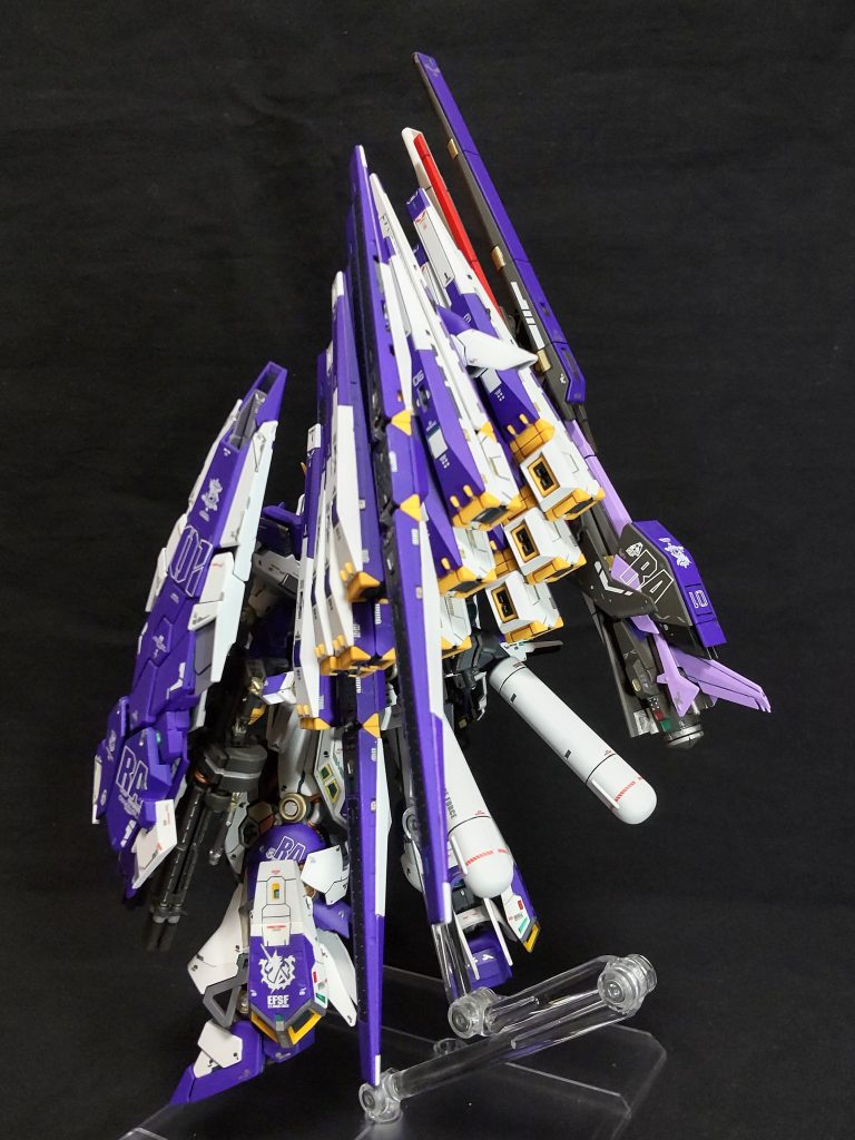 背面、DFF装備より更にモリモリ😆。