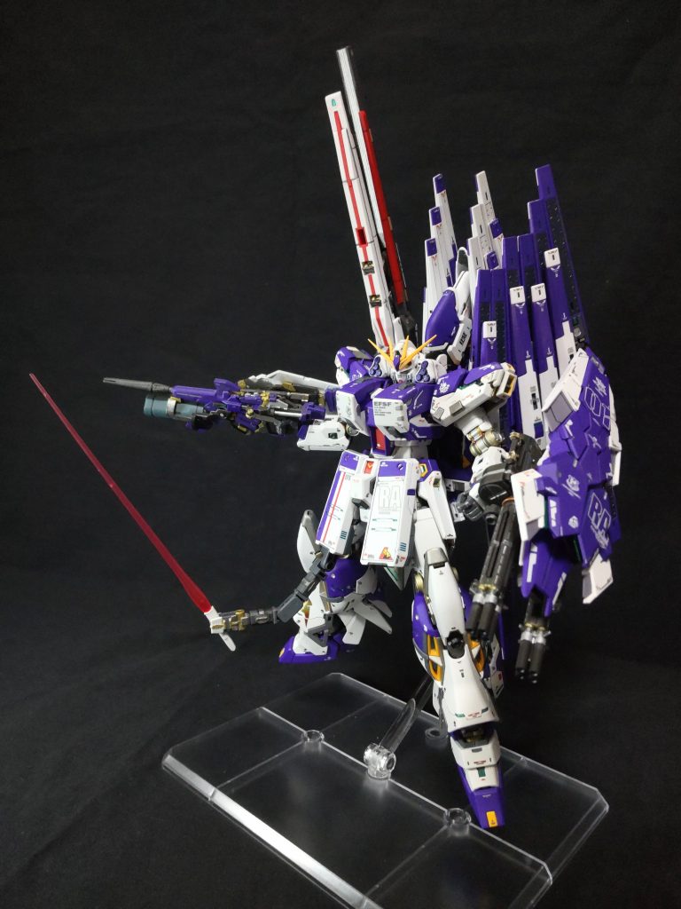 隠し腕も1本だけですが作成しました。ネオジム磁石でアーマー裏に付けてます😄、格納は無理。