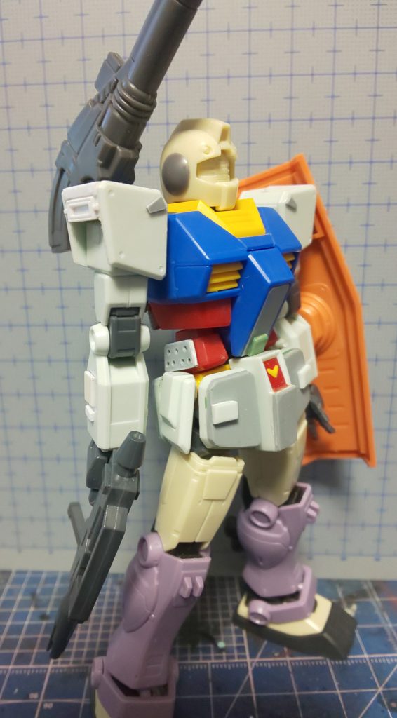 思ってたより、チョコチョコとプラ板工作等していましたね。楯はビームマスターの余りパーツでした。。。