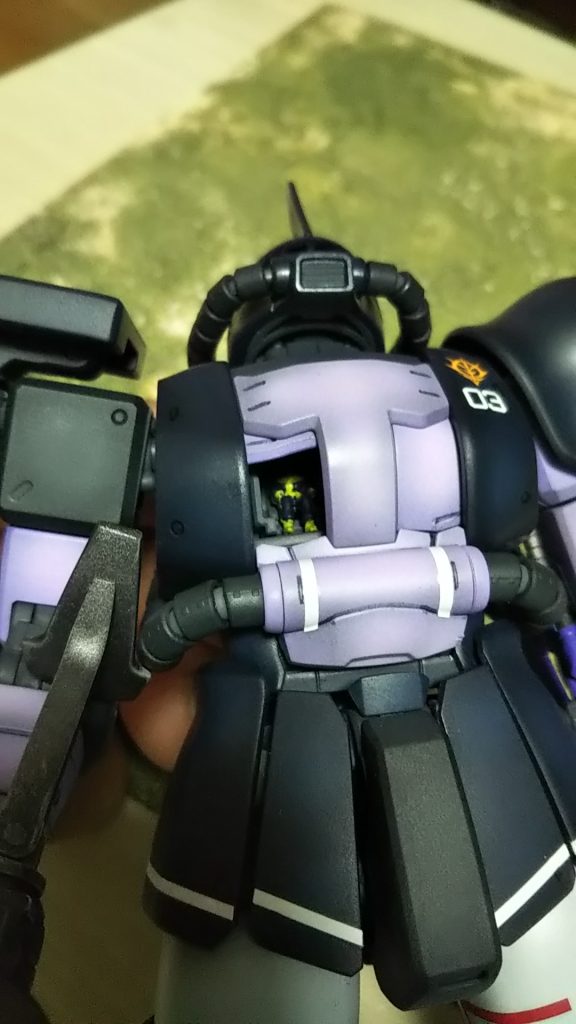 このキットにはガイヤさんが乗っています💦定番ネタ