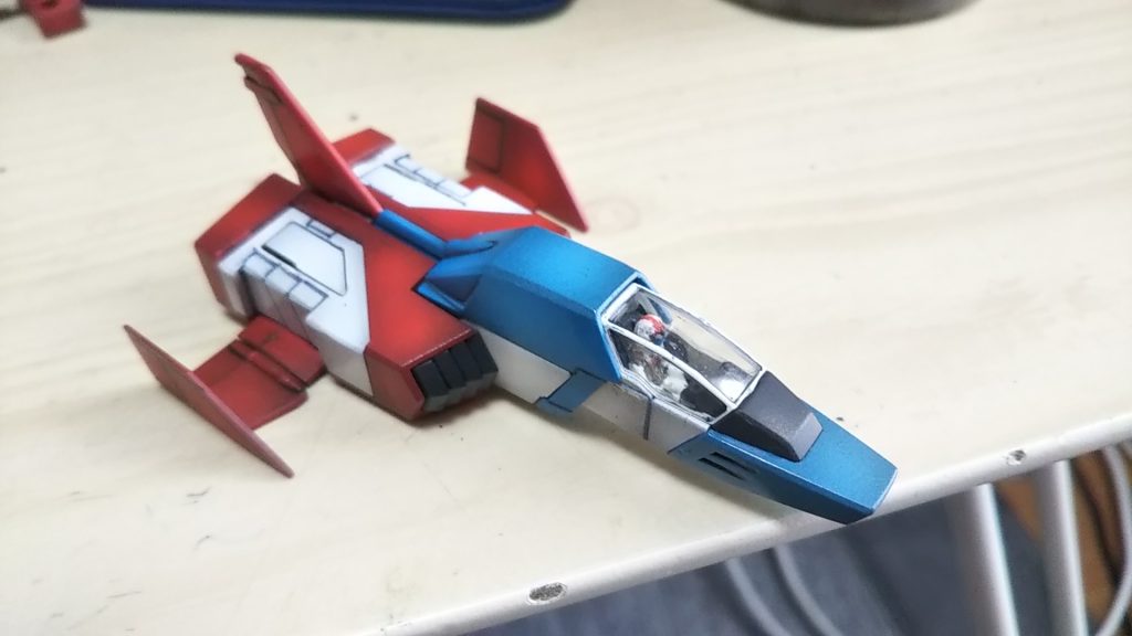 このキットにはアムロがついていますコアファイター（本機に変形内蔵）にパイロット