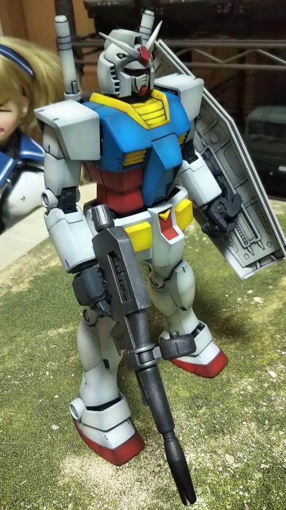 ビームライフル装備してます