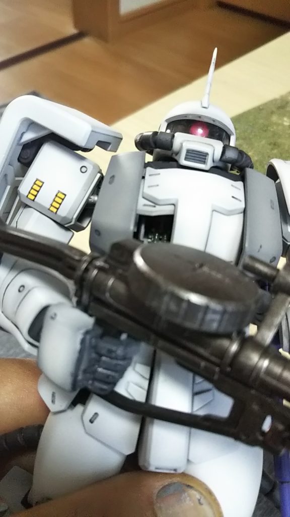 このキットにはシン・マツナガ大尉がついています💦白い？