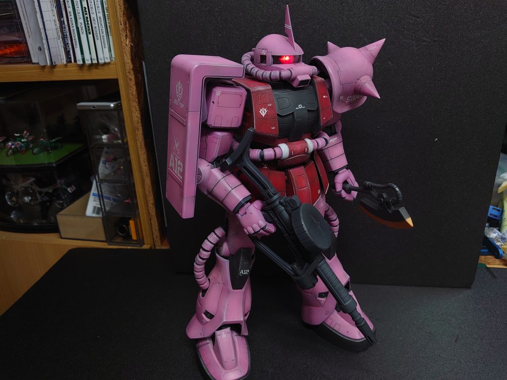 メガサイズシャアザク–5枚目/制作者：つしま