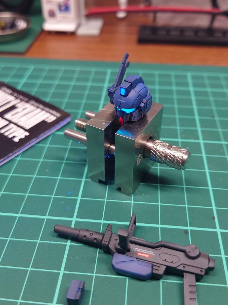 このキット漫画版の頭も付属しています。お得!