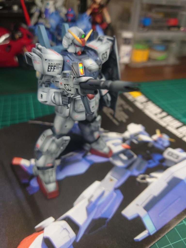 ビームライフルのスコープ?は2色の蛍光塗料