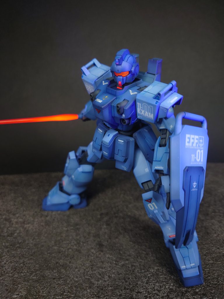 HGブルーディスティニー1号機　EXAM暴走