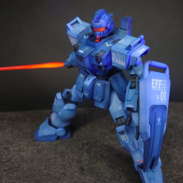 HGブルーディスティニー1号機　EXAM暴走