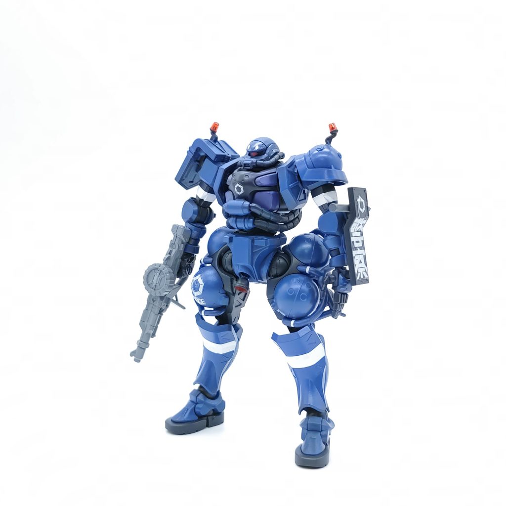 仕事やらの疲れからか、思うように進められませんでしたが無事に完成しました。我ながら、言い感じにできました。