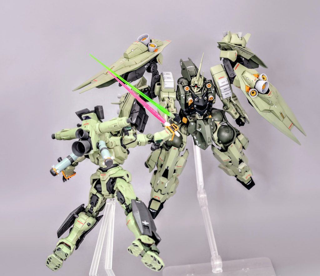 追記:先日完成したサイコミュ試験型ゲルググとの一騎打ちですhttps://gumpla.jp/hg/24993229