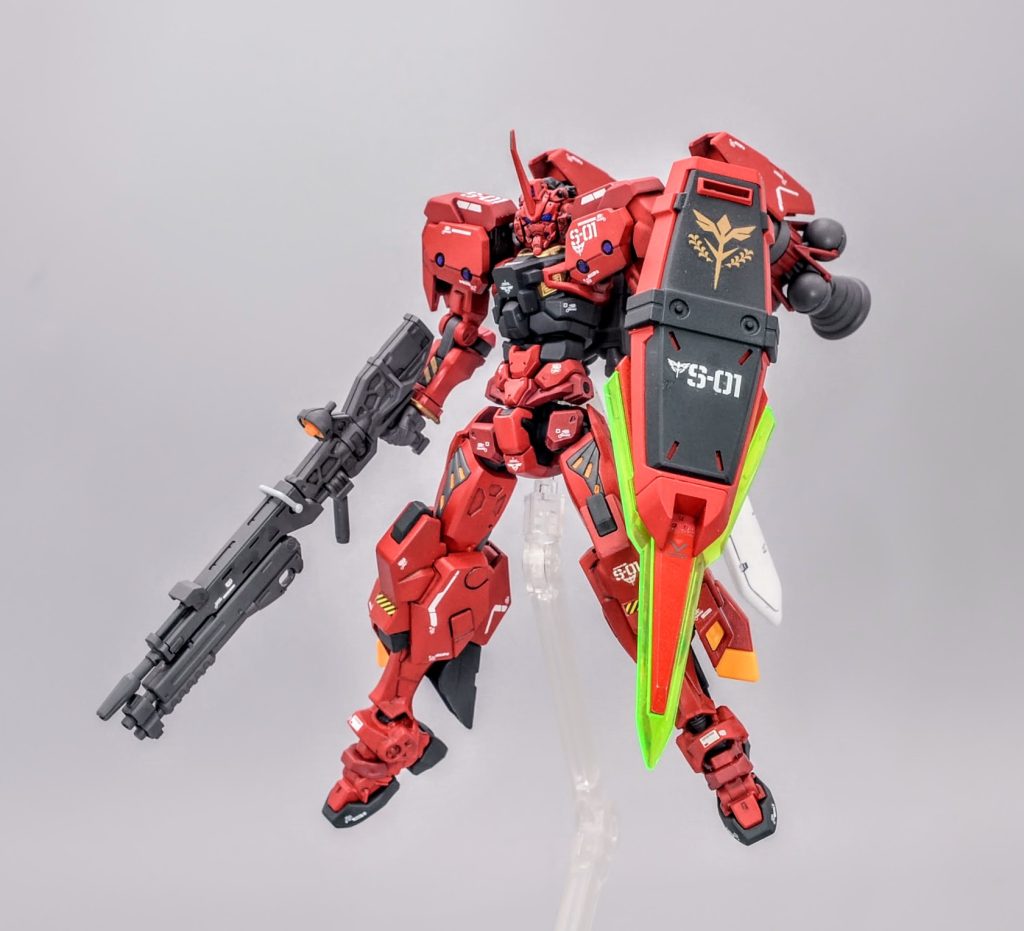 ジオンに戻らなかったシャアの代わりに器を自称する男が駆っている設定です