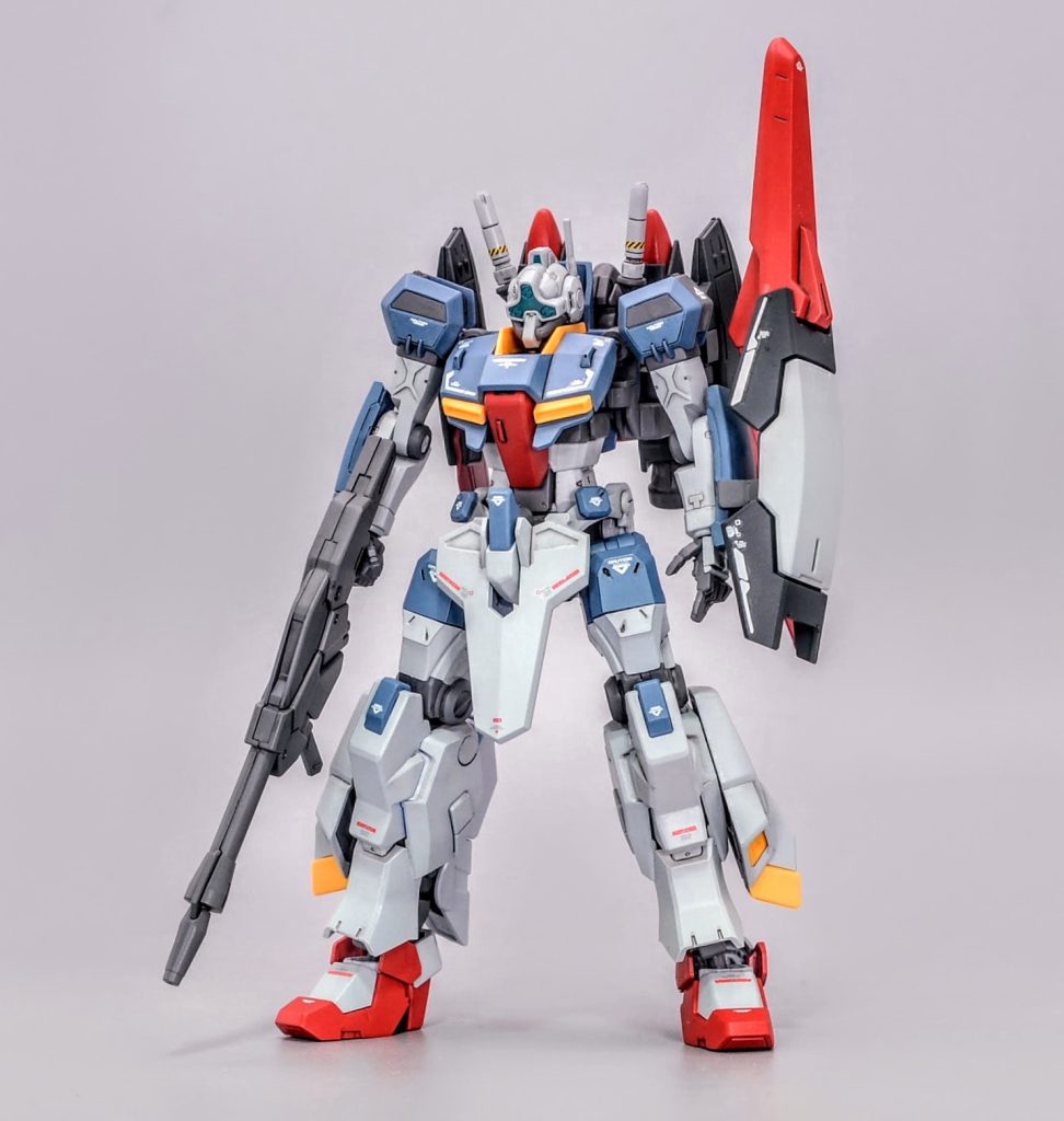 バイオセンサーやムーバブルフレームなどの新機軸のシステムを搭載した次世代機という設定ですモスク・ハンのマグネットコーティング技術と撃墜されたサイコガンダム、ハンブラビから得られた連邦系可変技術を投入した可変型胴体フレームにゲルググの四肢を取付けた試作機です