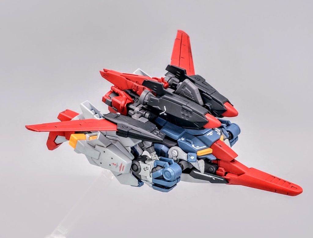 マグネットコーティング技術による高速変形が可能で、変形後はウイングバインダーによる1G下での飛行が可能です