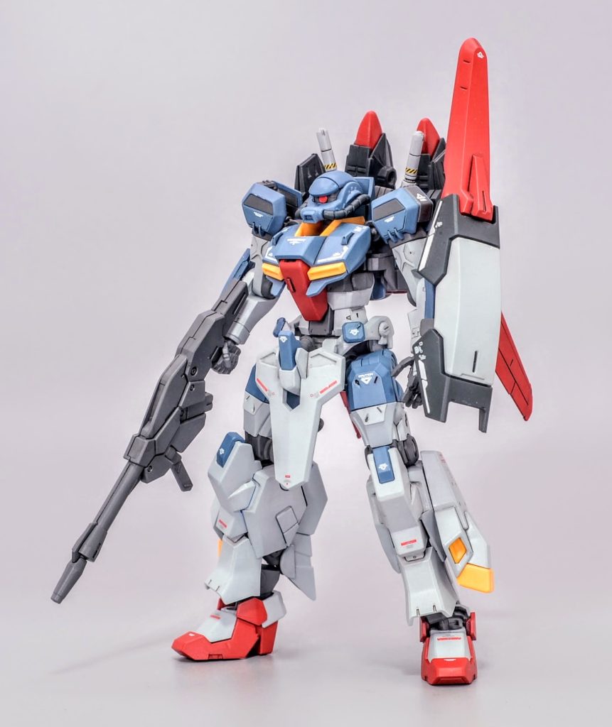 リゲル2号機「ザクヘッド」タイプです試験運用中の事故でゲルググタイプの頭部を喪失したので互換性の確認試験も兼ねてザクの頭部を接続した仕様です