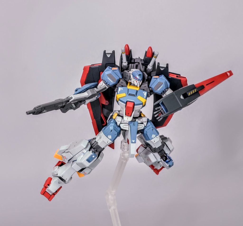 アクション!ザビ派やティターンズに対抗するためアルテイシアが組織した対外部隊「エゥーゴ」のフラッグシップ機として開発された設定です