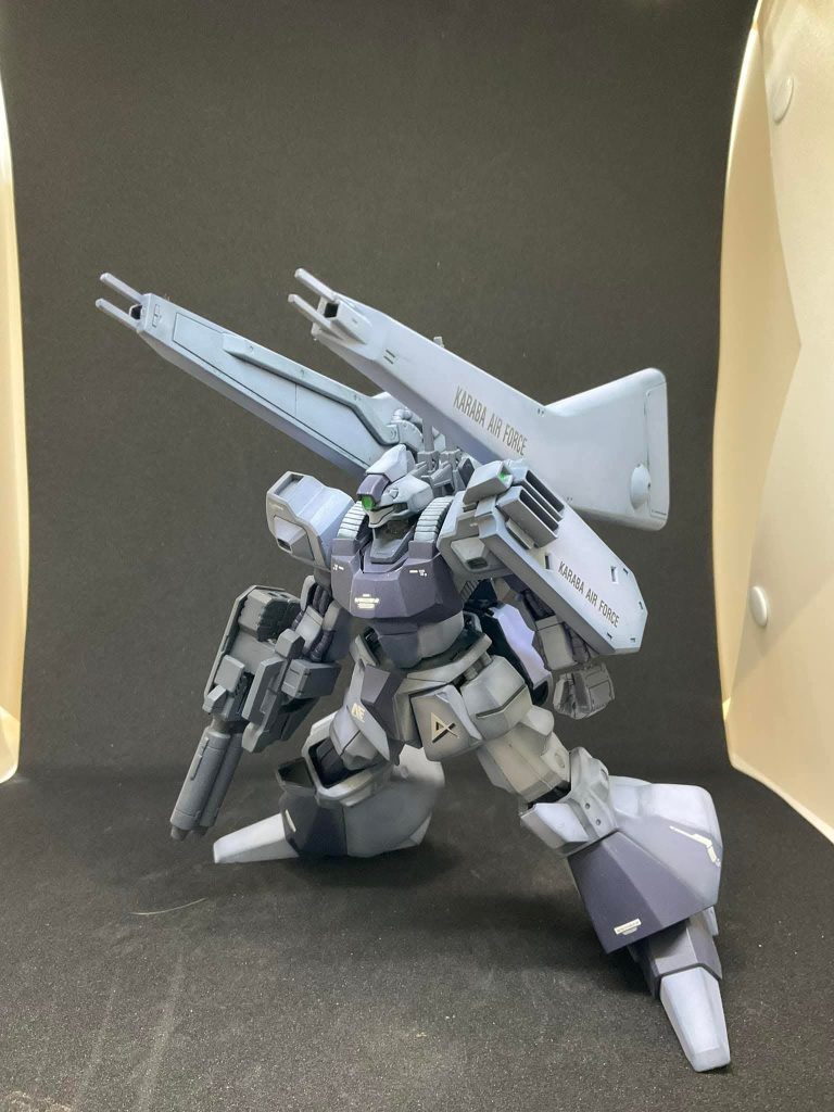 グライバインダーにヒンジを入れて前方に向けられるようにしましたが、バランス的にこれが限界でした😅