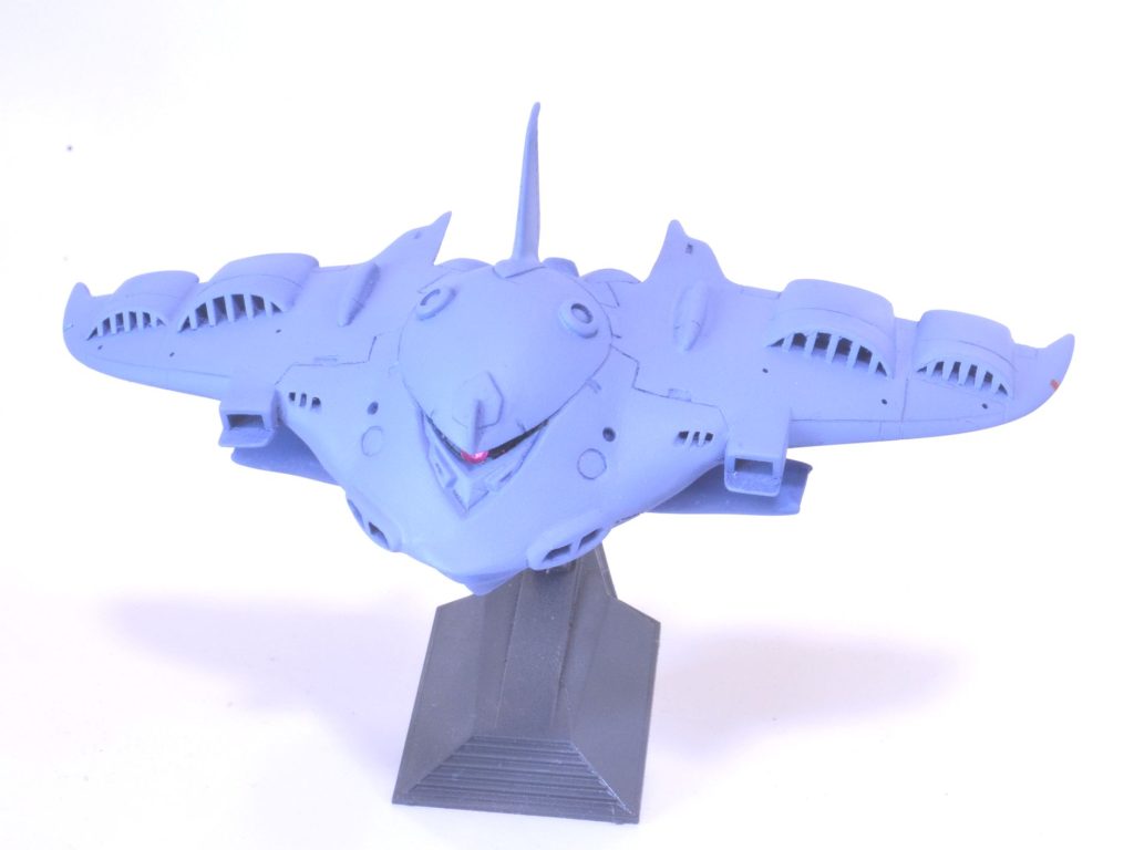 それなりにスジボリや穴あけなどをしてディテールを追加しております。