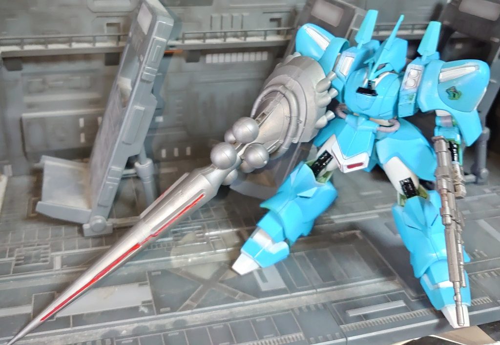 ブースターランス（ハクジ）とビームライフル装備 