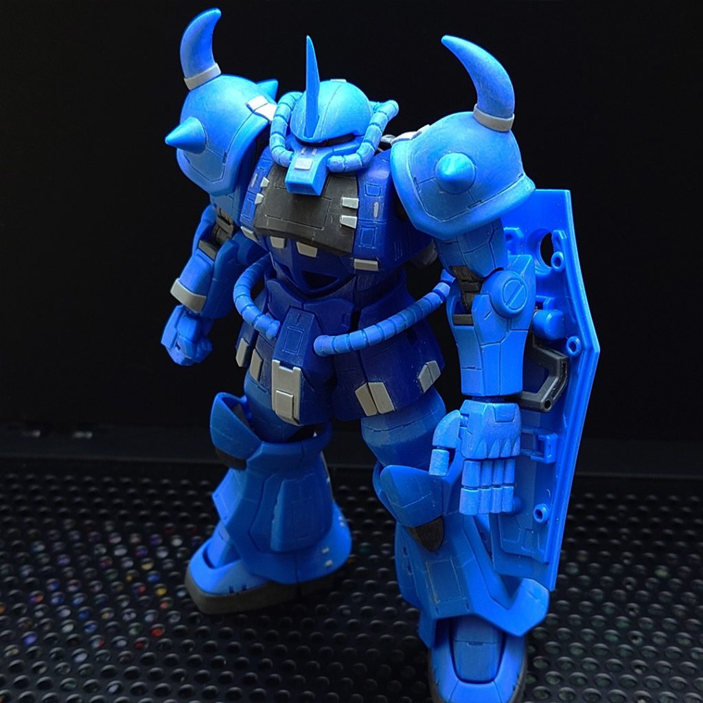 スジボリやプラ板で情報量アップ。