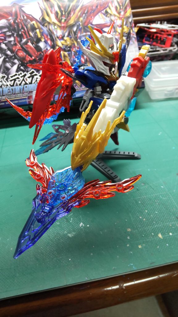 鏃はクリアパーツを使ってそれっぽく。