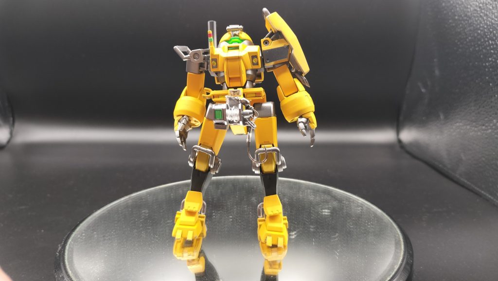 ブリオン社が、製造する建設、土木作業用モビルスーツ。フレームに人体と類似した形状を採用し、生身で使用する道具類を拡大、オプション化する事により、広い汎用性を獲得した人気機種である。