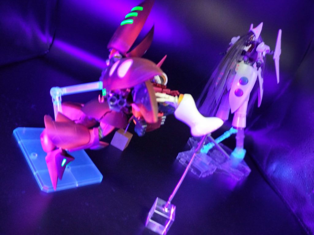 乗り換えイベント!「 シャア、その機体!ヤハリ離れていても私を想ってくれていたのだな!!」「 ええぃ、下がれ悪霊!!」そして再びダルマへ⋯(zaku-kao9)