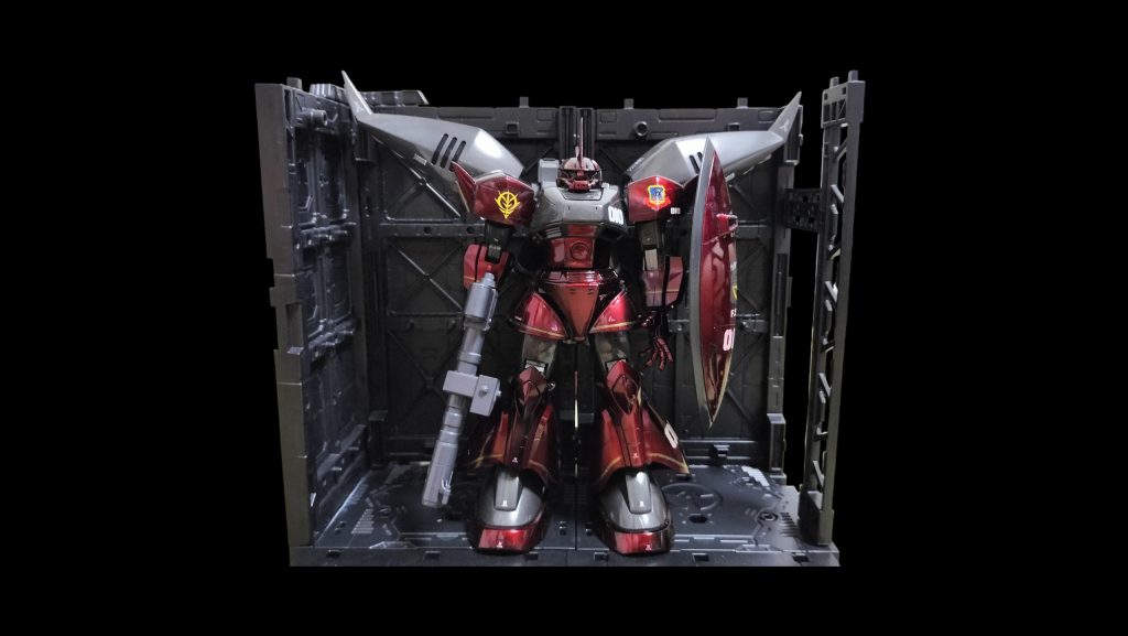 バインダーと併せて中々大きい(zaku-kao4)