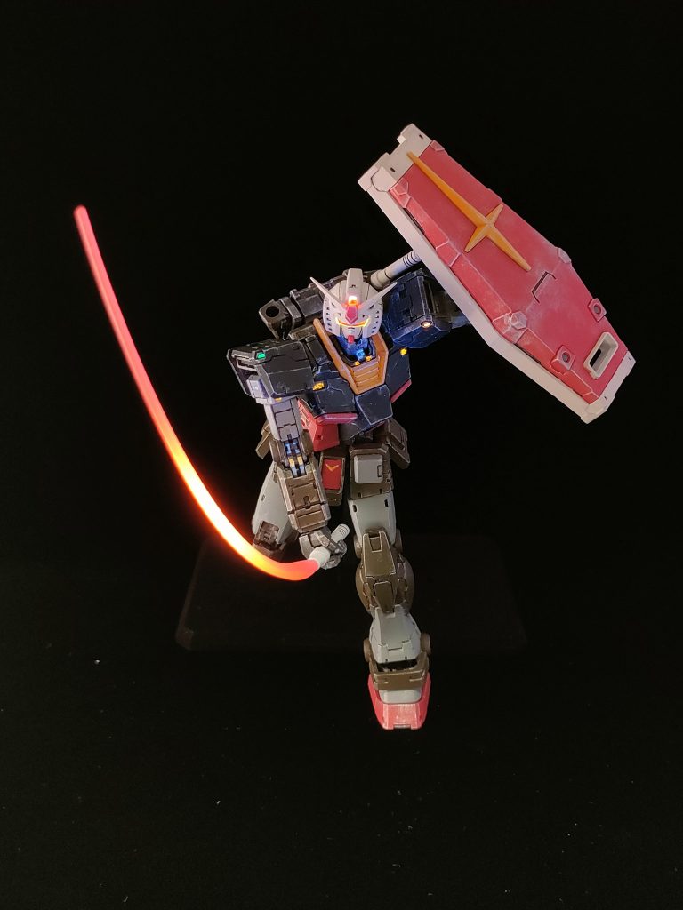 天井ライトの光量落とせばスタンドが写りにくくなるかも？それより埃がよく目立つ(笑)