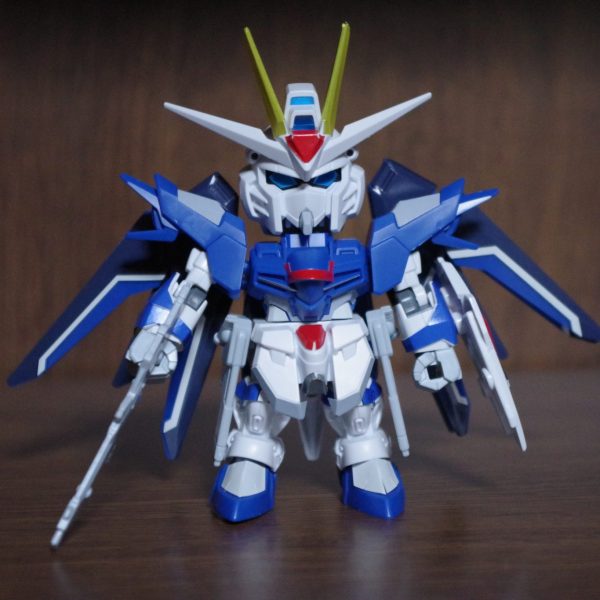SD-EX RISING FREEDOM GUNDAM