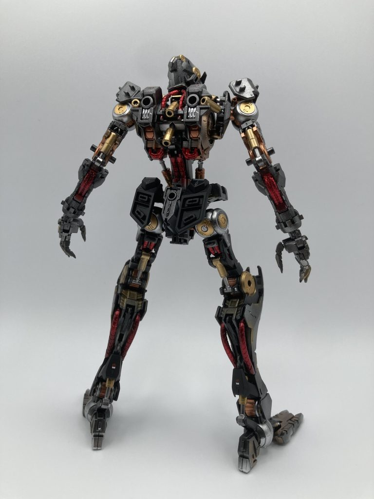フレームのバックショット動力パイプはシルバーにクリアレッドを重ねて塗装しました