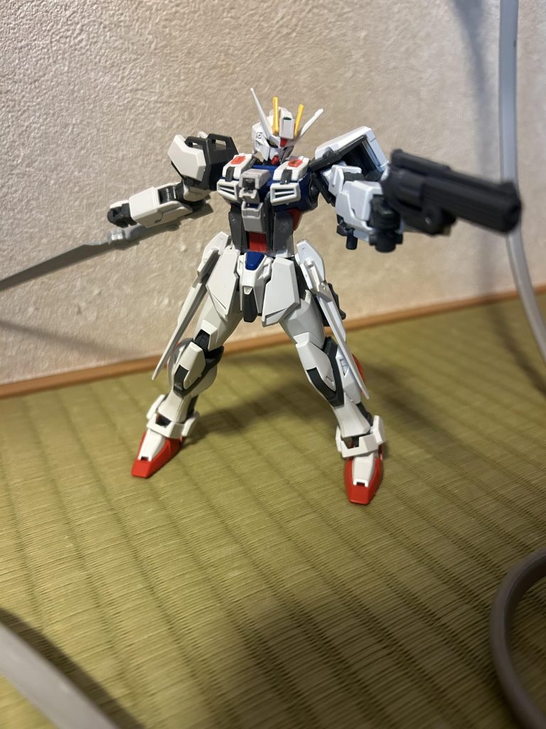 ビームガンは腰に装備