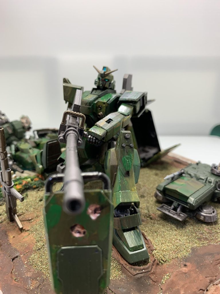 陸戦型ガンダム　正面から