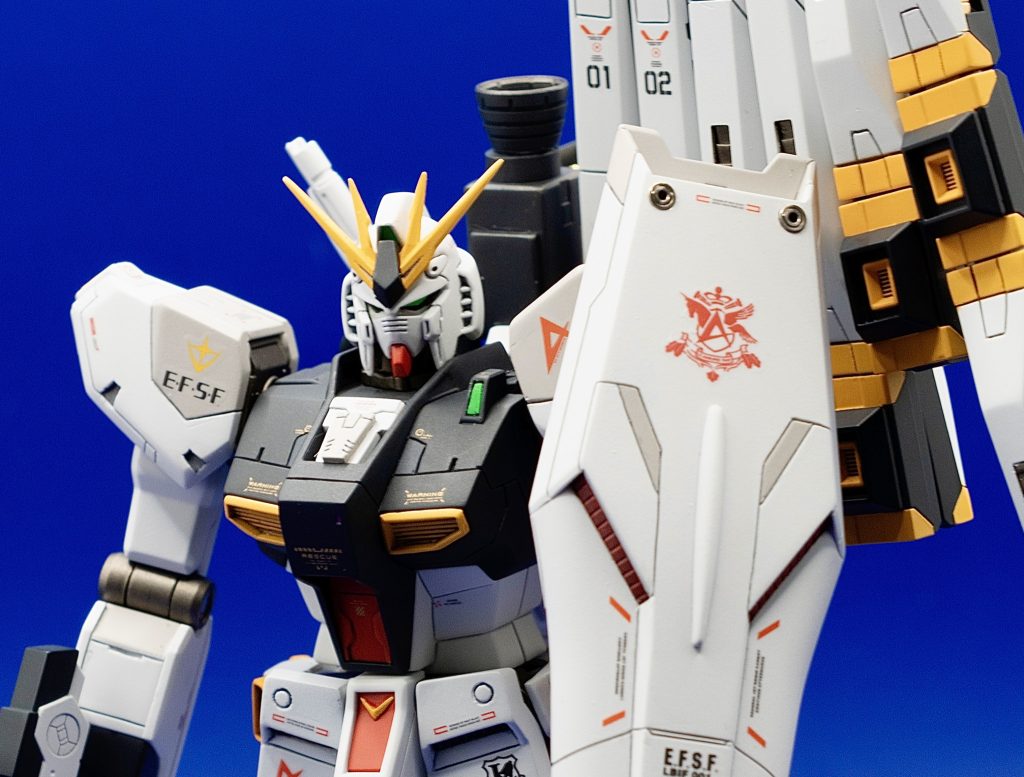 逆襲のシャア　νガンダム
