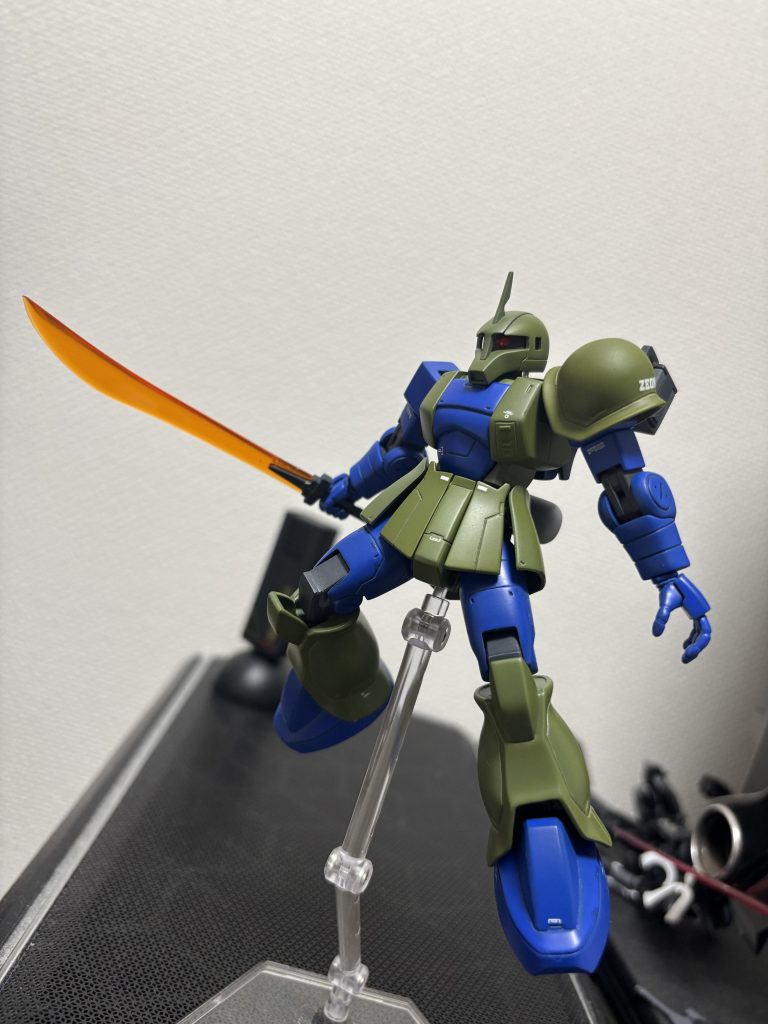 本当はマシンガンと左手にサーベルの予定なのですがこっちのが好きでしたw