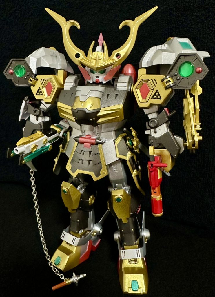 武器装着で完全武装！大鋼の最終兵器、太陽鋼砲発射形態！パワーアップ武器は小さく見えがちですが、それぞれの色とか形がアクセントでカッコいいですね。大満足です。