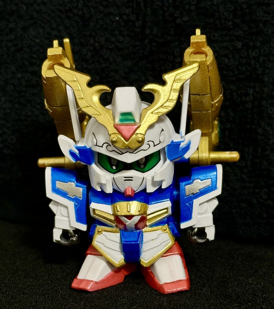 舞威丸。大波帆駆砲を装着。色分け部分は少ないんですが、なんせ小さくて細かい。