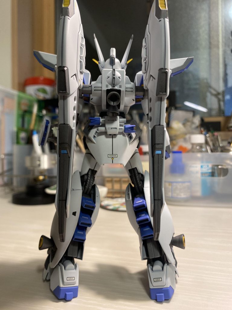 塗り分けは地味にめんどくさいキットで、お世辞にも良いキットって感じではないかもしれませんね🐤