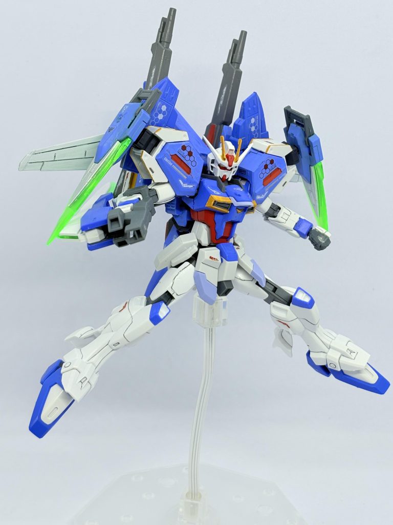 そういえば本体と同じなので前回のと合わせてカラーレシピ。青……水性ホビーガンダムカラーエアリアルブルー白……水性ホビーガンダムカラーエアリアルホワイト赤……水性ホビーガンダムカラーソードインパルスレッド黄色……シタデルカラーアヴァーランドサンセットグレー……水性ホビーガンダムカラーMSファントムグレー、水性ホビーカラーグレーバイオレットで塗ってます。筆塗りです。