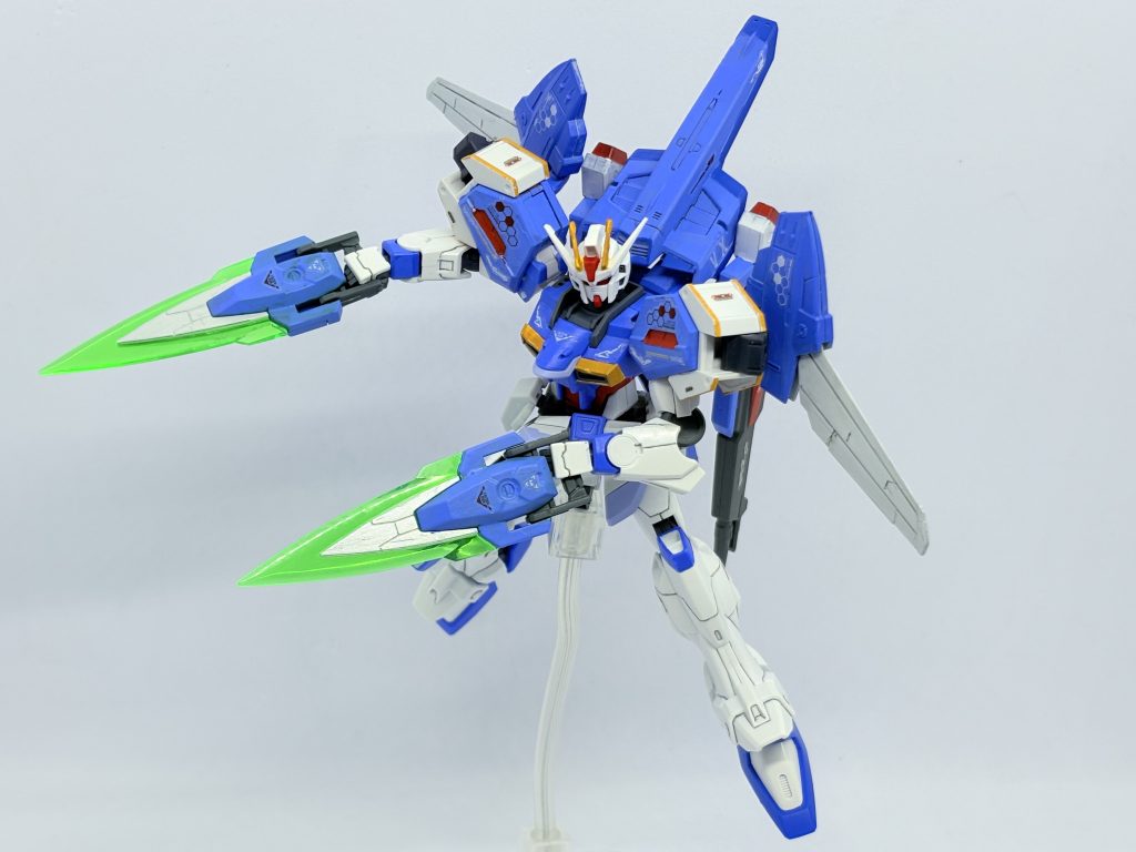 チラっとだけバックパックに見えてるVXのステッカー。あんま奇を衒わずVictory eXtremeとかかなぁと思ってる。