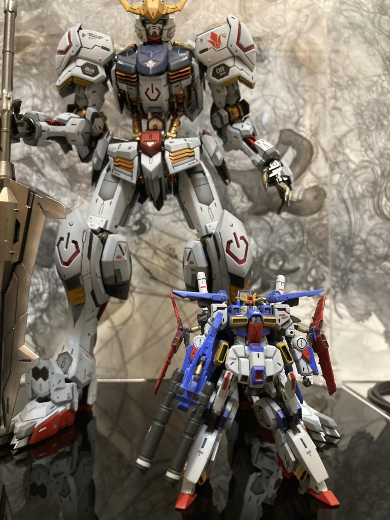 初投稿のバルバトスと撮影大人と子どもよりも差がありますね、、、バルバトスをたくさん方に見ていただき、たくさんのいいね!をいただきました。すごくうれしかったです!本当にありがとうございました🙇♂️